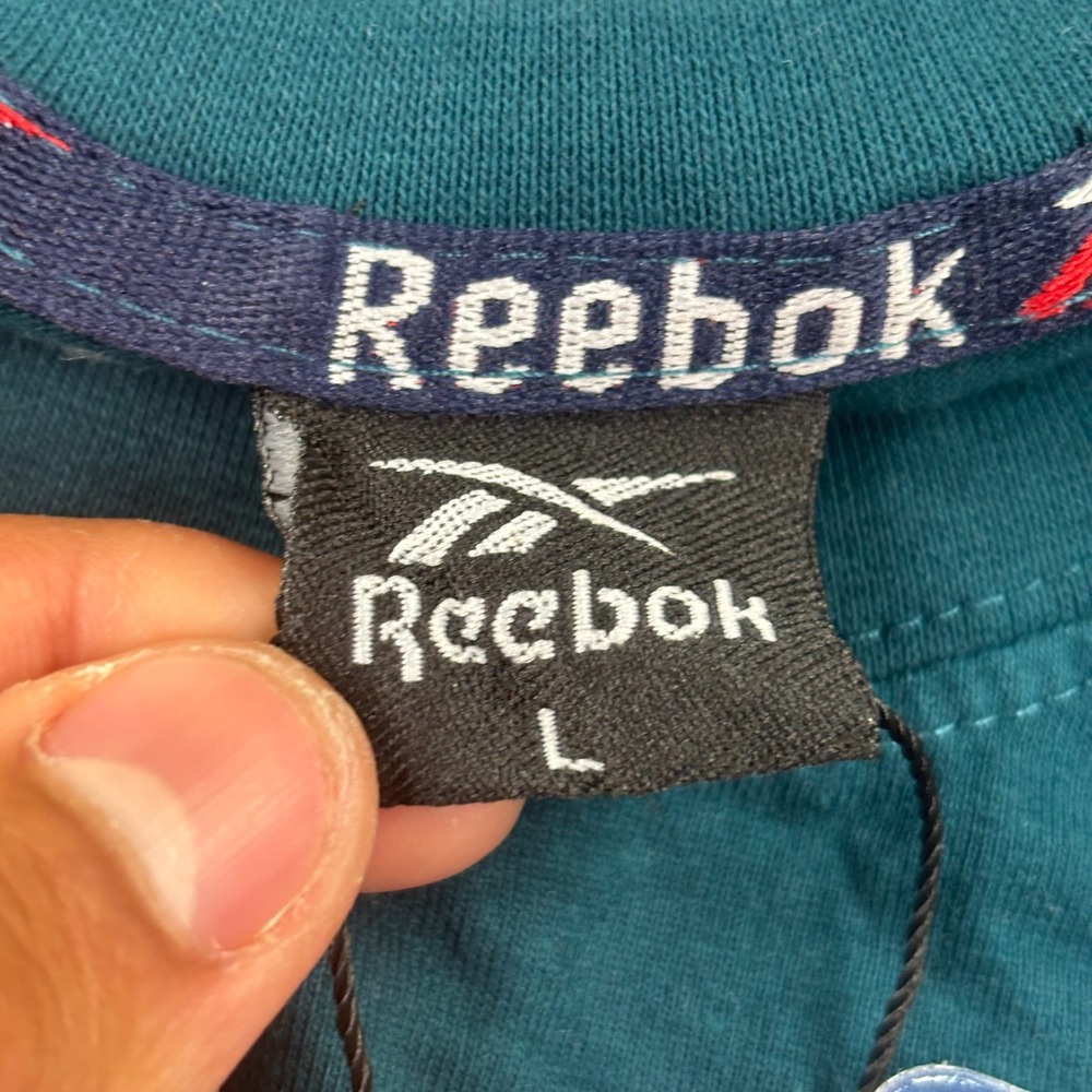 Reebok Classic T-Shirt Size Large Teal Slim Fit Embroidered Logo NWT Kids - Picture 4 of 9